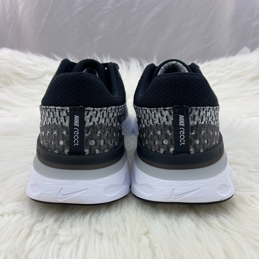 Men's Nike React Infinity Run Flyknit 3 Smoke Grey Sneakers - Picture 3 of 7